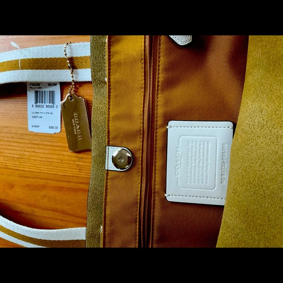 COACH Derby Tote - AUTHENTIC - Picture 6 of 6